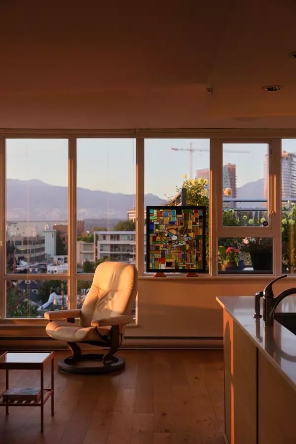 Vancouver, BC V6J 0C4,1808 W 3rd AVE #701