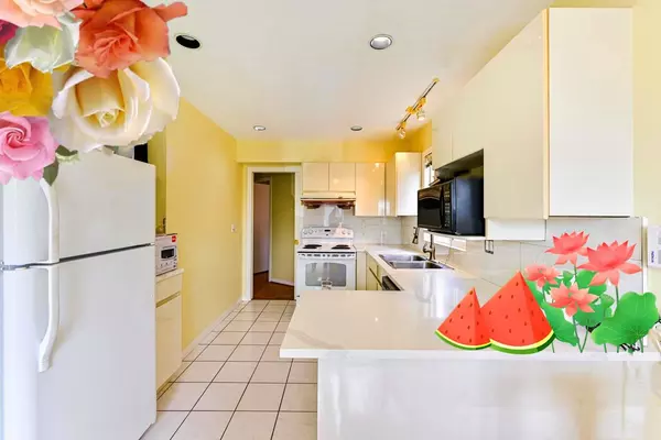 Vancouver, BC V5W 2G6,396 E 49th AVE