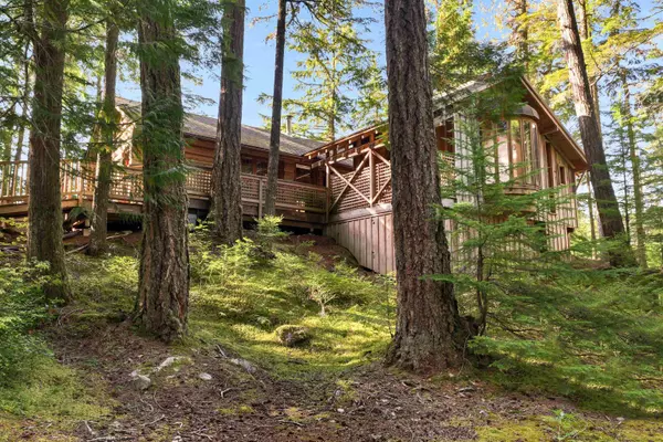Squamish, BC V0N 3G0,BLOCK A Levette Lake RD #DL6225