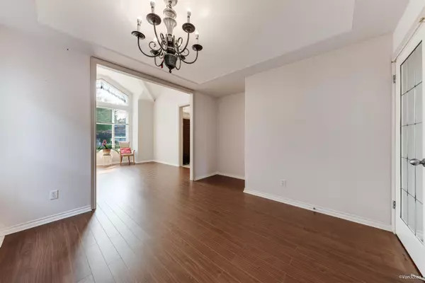 Surrey, BC V4N 1N6,16543 108 AVE