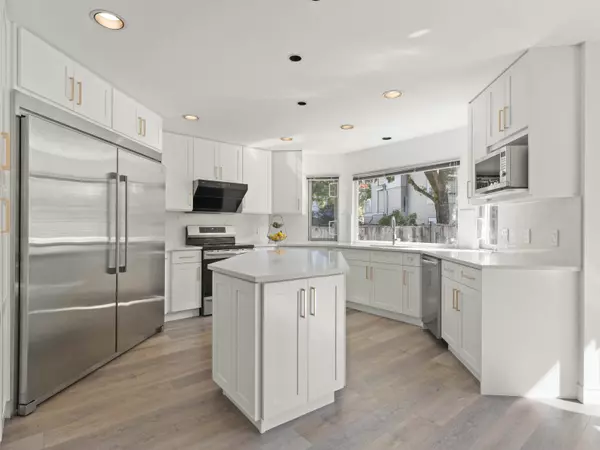 Richmond, BC V6V 2T5,4580 Cameron CT