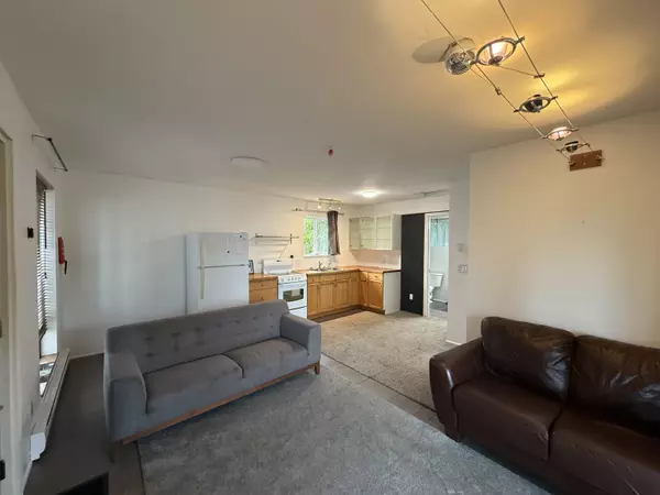 163 Pike RD Langdale, BC V0N 1V6