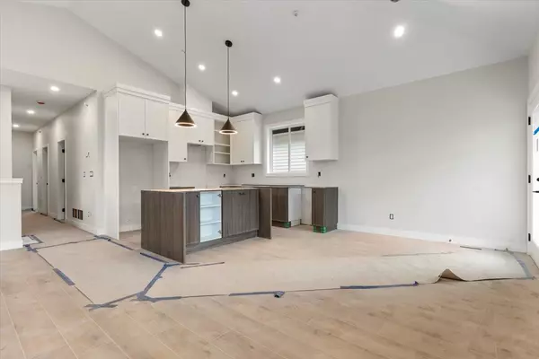 Chilliwack, BC V2R 4B6,44428 Keith Wilson RD