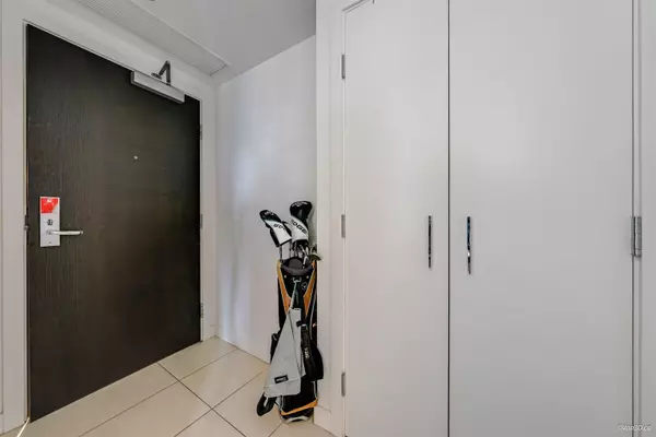 Vancouver, BC V6E 0B1,1028 Barclay ST #3005