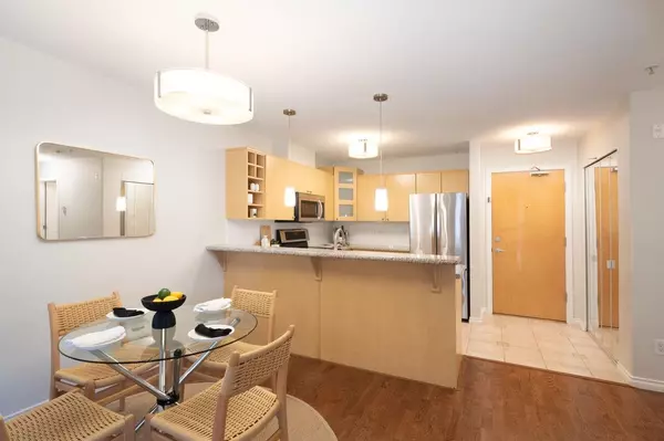 Port Moody, BC V3H 5E4,3136 St Johns ST #108