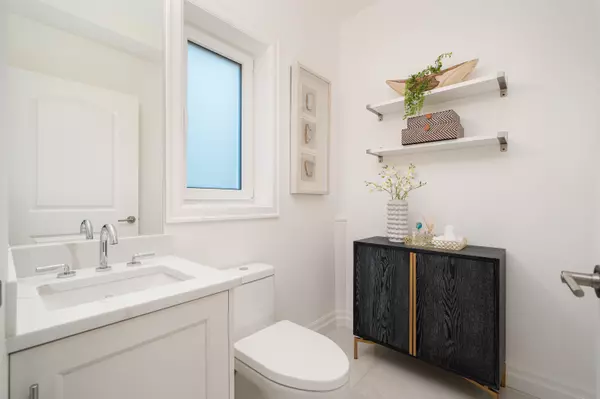 Vancouver, BC V6K 2B3,2523 W 8th AVE