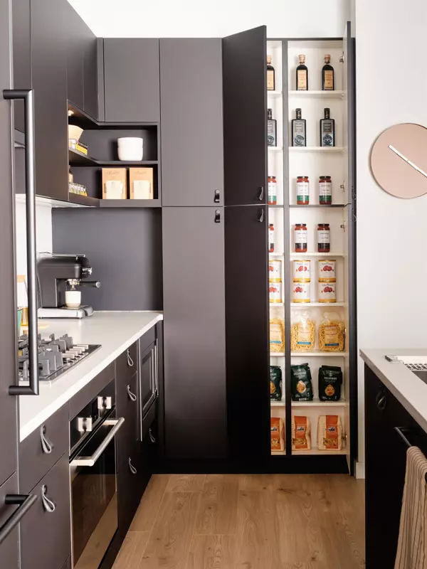 Vancouver, BC V5N 2A3,1680 E 12th AVE #311