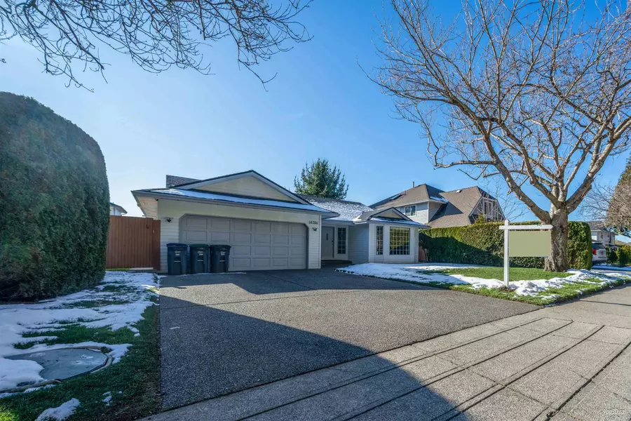 14286 20 AVE, Surrey, BC V4A 8P9