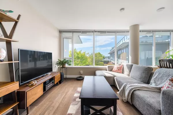 Richmond, BC V7C 0A3,5511 Hollybridge WAY #6005