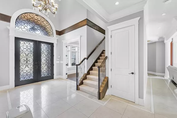 Richmond, BC V7C 1M6,3388 Newmore AVE