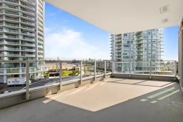 7683 Park CRES #404 Burnaby, BC V3N 0J4