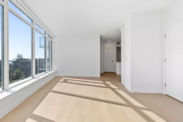 7683 Park CRES #404 Burnaby, BC V3N 0J4