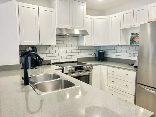 1428 Parkway BLVD, Coquitlam, BC V3E 3J6