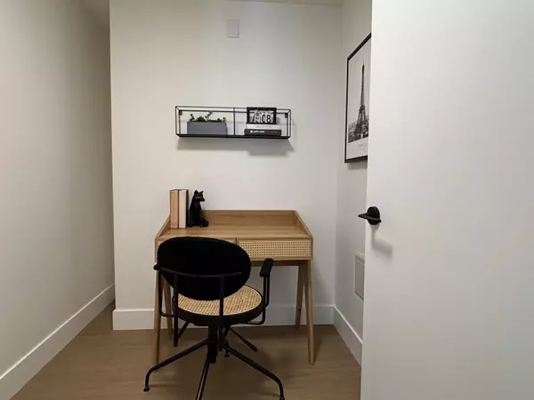 Vancouver, BC V5N 0J5,2235 E Broadway #210