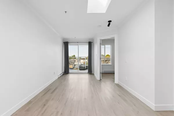 Vancouver, BC V6P 2R8,1503 W 66th AVE #PH5