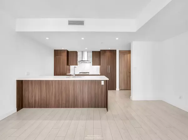 9887 Whalley BLVD #2305 Surrey, BC V3T 0P4