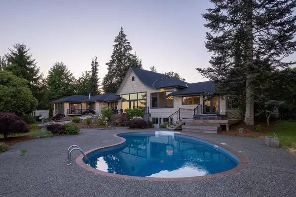 21850 River RD, Maple Ridge, BC V2X 2C1