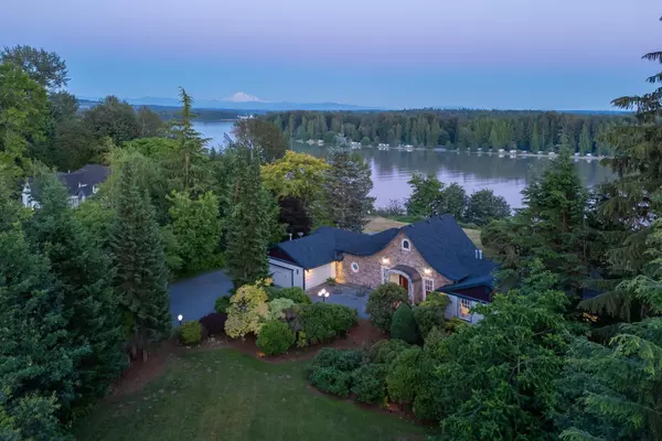 Maple Ridge, BC V2X 2C1,21850 River RD