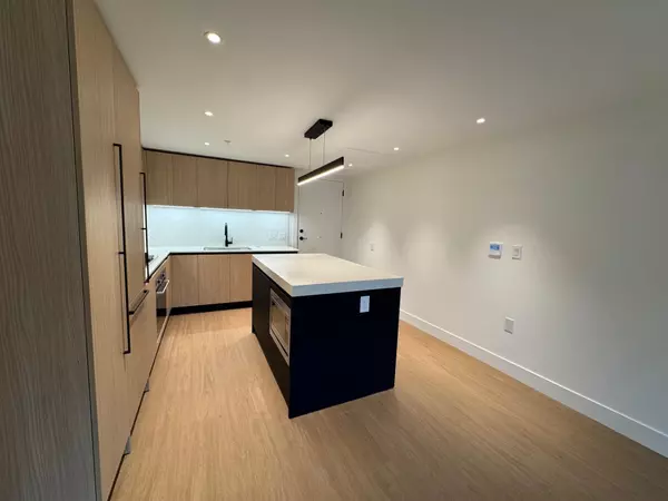 Vancouver, BC V5N 0J5,2235 E Broadway #110