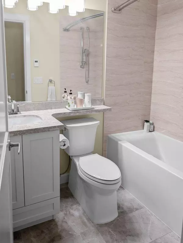 20376 86 Avenue #608 Langley, BC V2Y 3P8