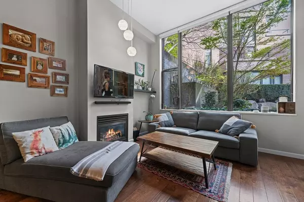 North Vancouver, BC V7M 3P2,170 W 1st ST #103
