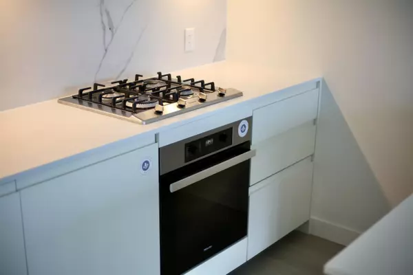 6537 Telford AVE #2601 Burnaby, BC V5H 0K9