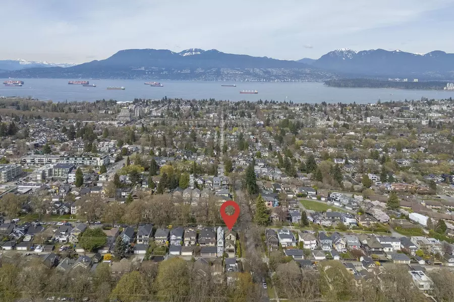 3502 W 18th AVE, Vancouver, BC V6B 0A5