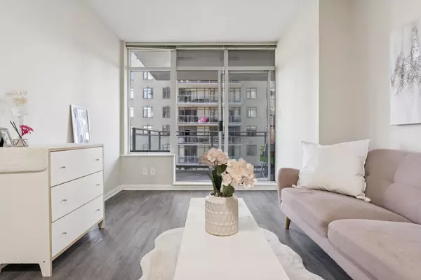 New Westminster, BC V3M 0C6,888 Carnarvon ST #1710