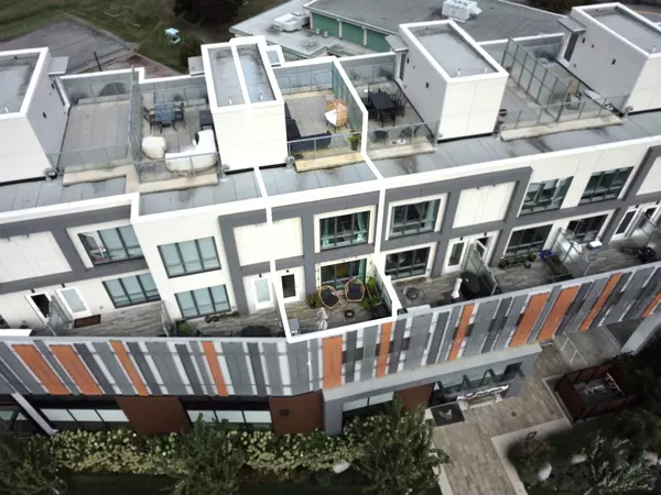 Squamish, BC V8B 0J8,38362 Buckley AVE #448