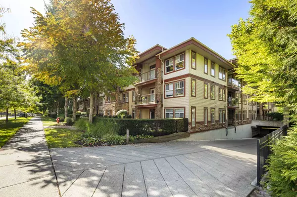 Surrey, BC V3Z 2H5,3355 Rosemary Heights DR #111