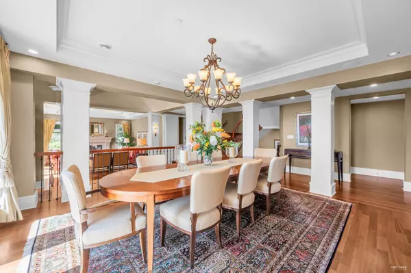 2495 Hudson CT West Vancouver, BC V7S 3J2