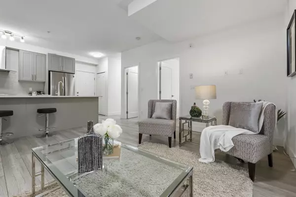 Surrey, BC V3T 0P3,9689 140 ST #B108