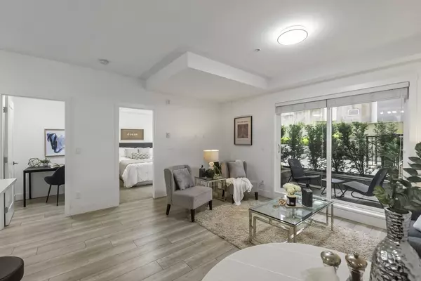 Surrey, BC V3T 0P3,9689 140 ST #B108