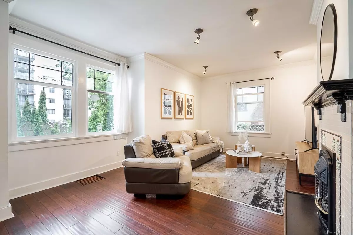 New Westminster, BC V3M 3K3,202 Seventh ST