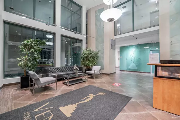 Vancouver, BC V6E 4R8,1239 W Georgia ST #3209
