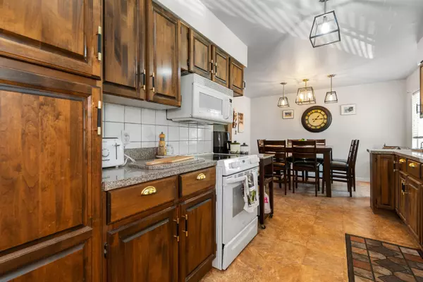 6050 Chadsey RD Chilliwack, BC V2R 4P2