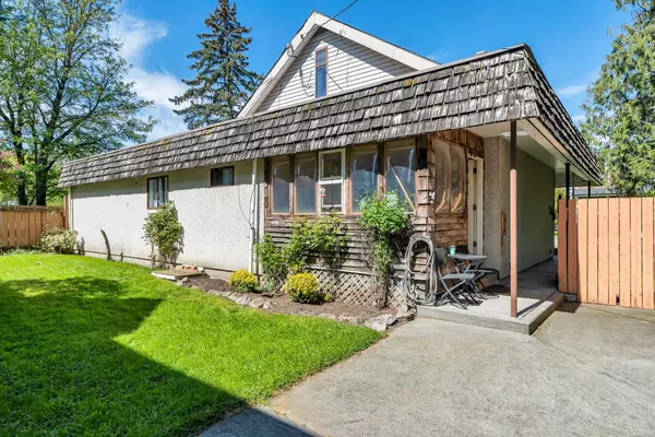 34612 2 AVE, Abbotsford, BC V2S 8C2