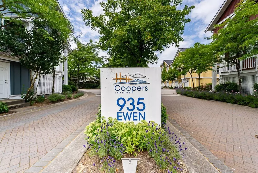 935 Ewen AVE #35, New Westminster, BC V3M 0A1