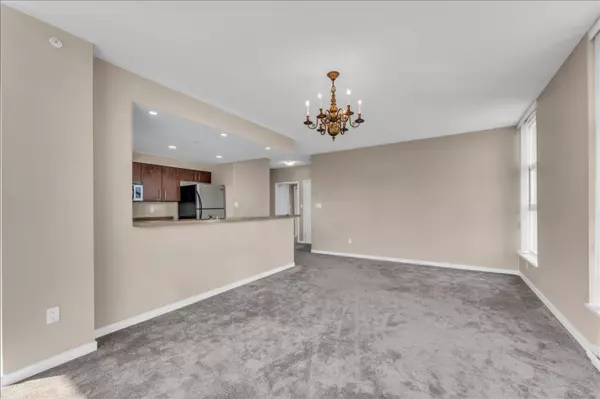 Vancouver, BC V6A 4L8,189 National AVE #1202