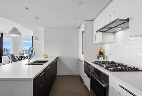 1588 Johnston RD #1108 White Rock, BC V4B 0C5