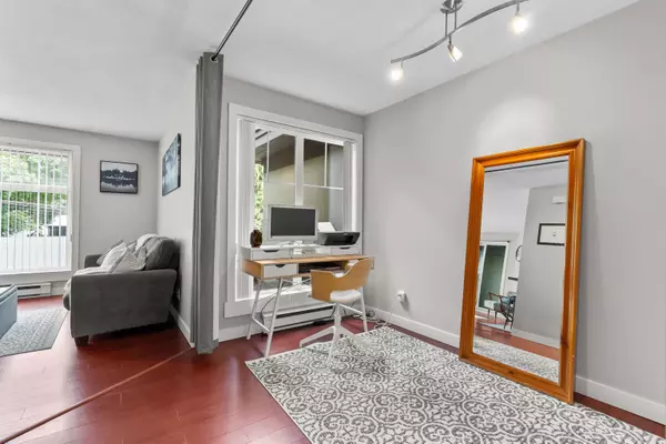 Port Coquitlam, BC V3C 1V5,2120 Central AVE #8