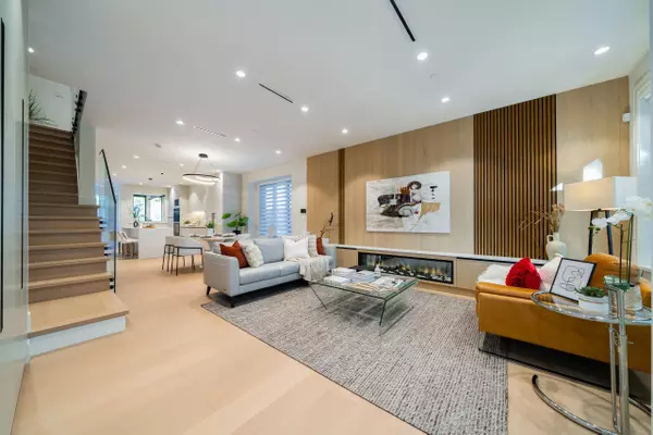 Vancouver, BC V0V 0V0,3847 W 26th AVE