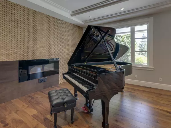 West Vancouver, BC V7S 1P5,607 Glenmaroon RD
