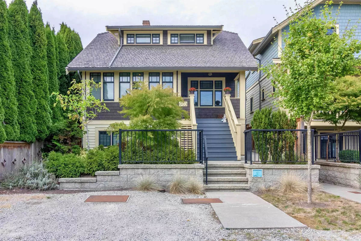 Coquitlam, BC V3K 2T2,903 Walls AVE