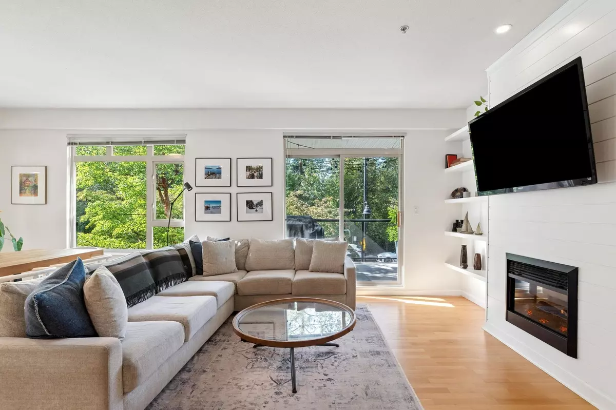 Port Moody, BC V3H 5M9,100 Capilano RD #219