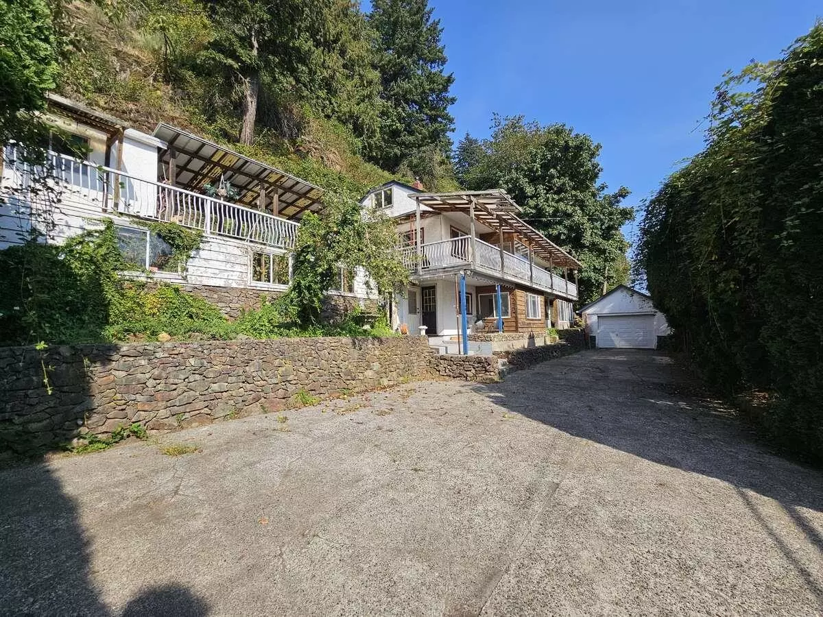 Chilliwack, BC V2P 7M9,47145 Yale RD
