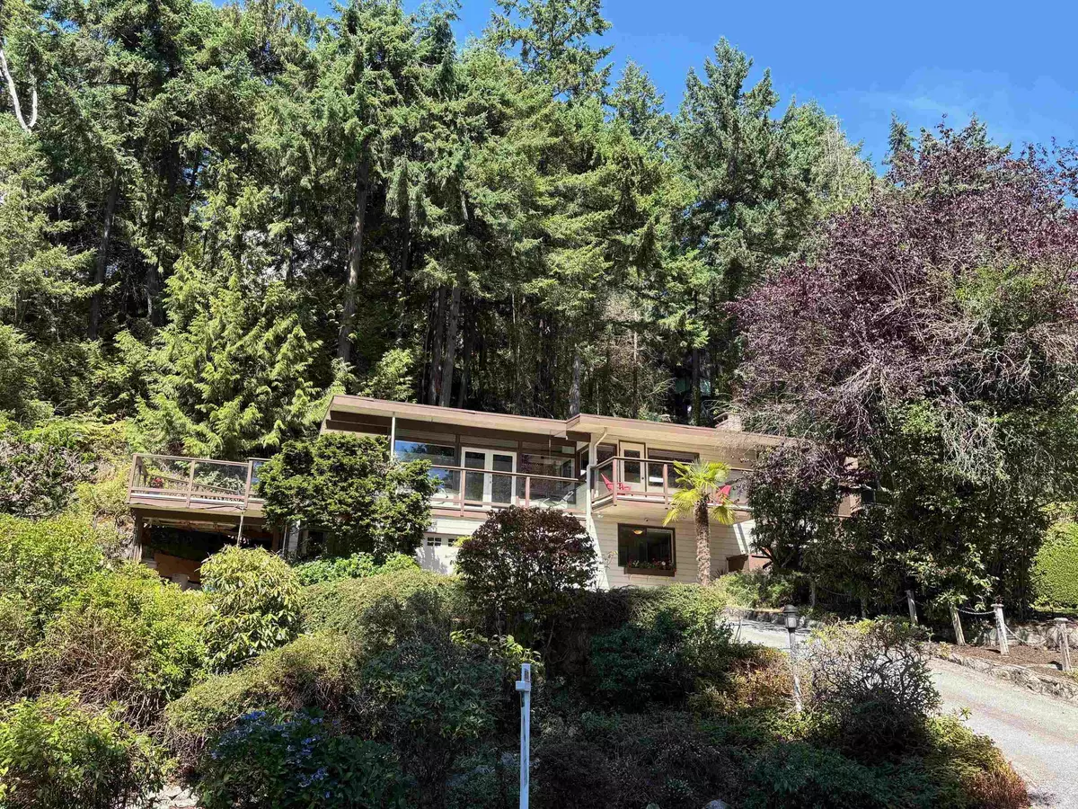 West Vancouver, BC V7W 1T5,5651 Westhaven RD