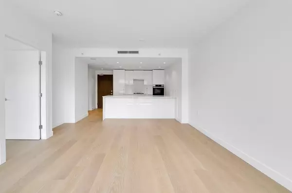 Richmond, BC V7C 0G1,5788 Gilbert RD #611