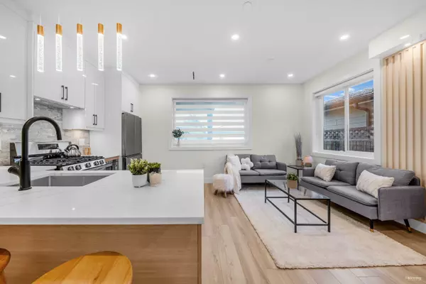 Vancouver, BC V5M 1H3,2703 East 3rd AVE #2