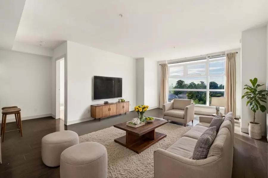 10020 Dunoon DR #407, Richmond, BC V7A 0A7